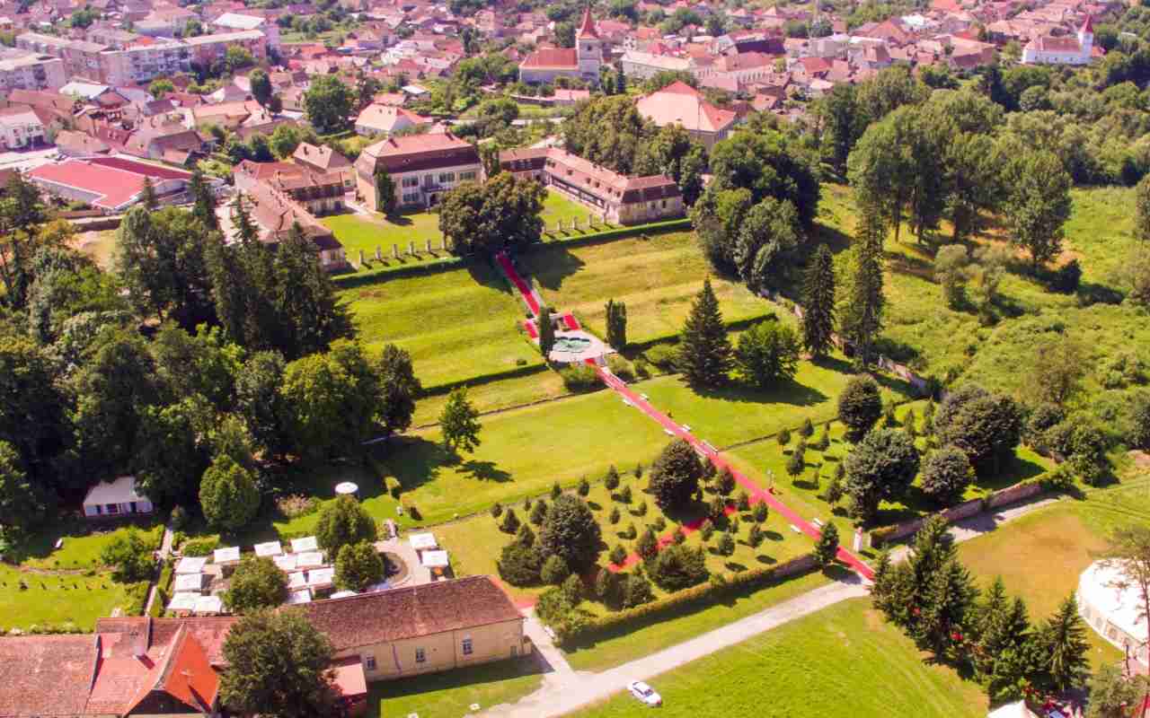 Zona periurbana: Evolutia si impactul asupra dezvoltarii urbane in Romania