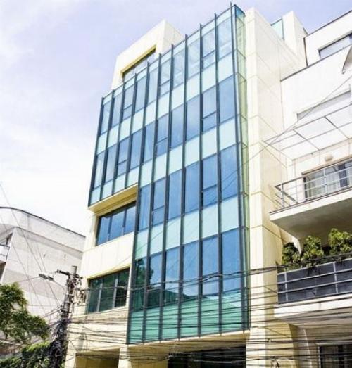 Office building available for sale or rent in Dorobanti area