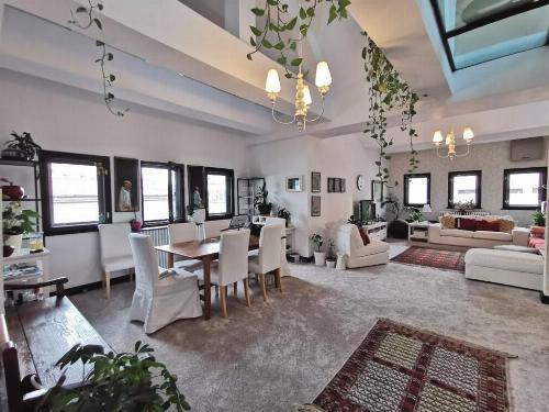 Dorobanti-Capitale, apartment in renovated interwar villa 2