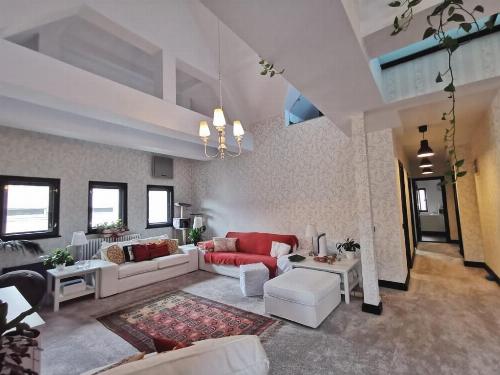 Dorobanti-Capitale, apartment in renovated interwar villa 3