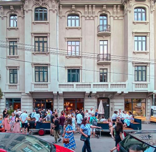 Piata Amzei, spatiu comercial – demisol 1