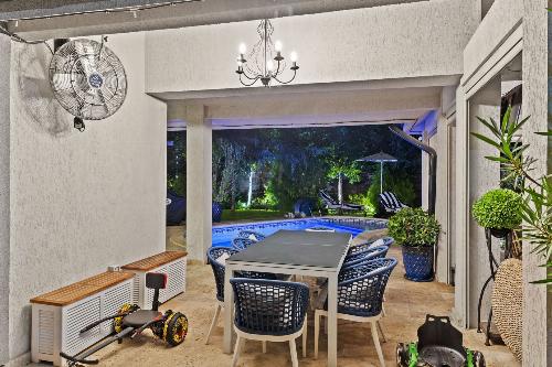 Premium villa in the western area, with its own pool 24
