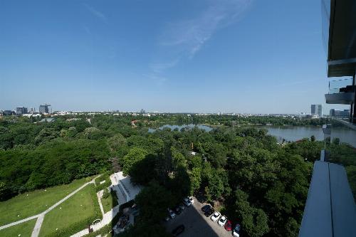 One Mircea Eliade, 4 rooms overlooking the park and lake. 16