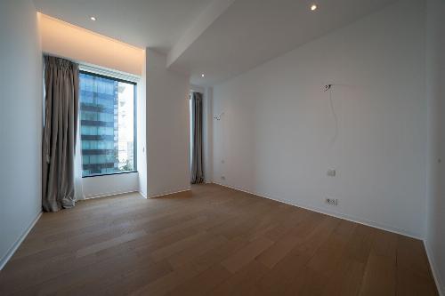 One Mircea Eliade, 4 rooms overlooking the park and lake. 6