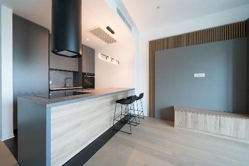 One Mircea Eliade, 3 camere cu vedere spre lac. 4