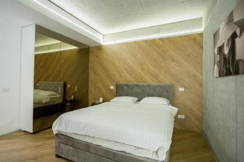 3 Rooms Duplex –  Barbu Vacarescu/Floreasca