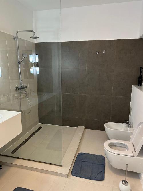 Apartment for rent 5 rooms, Baneasa area 15