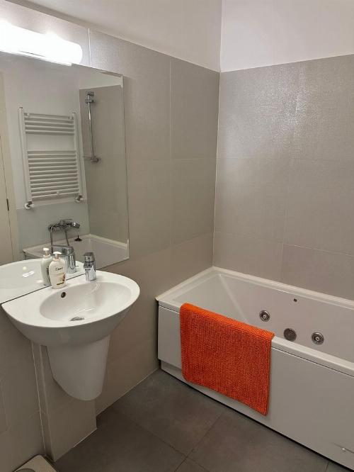 Apartment for rent 5 rooms, Baneasa area 9