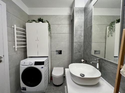 Prima închiriere! Apartament superb / terasă/ dressing / parcare