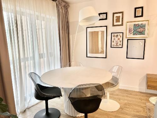 Prima închiriere! Apartament superb / terasă/ dressing / parcare