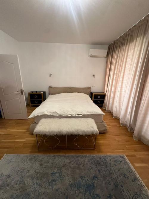 Apartament Lux 4 camere terasa 160 mp | Scoala Americana