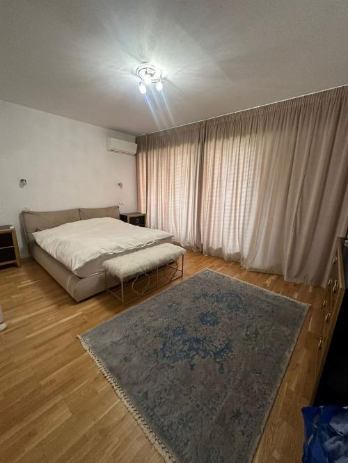 Apartament Lux 4 camere terasa 160 mp | Scoala Americana