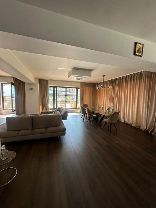 Apartament Lux 4 camere terasa 160 mp | Scoala Americana