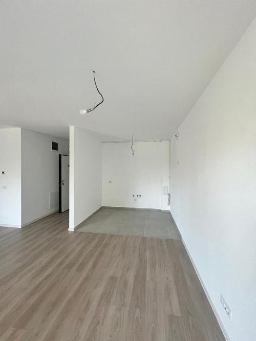 Inchiriere apartament 3 camere NOU