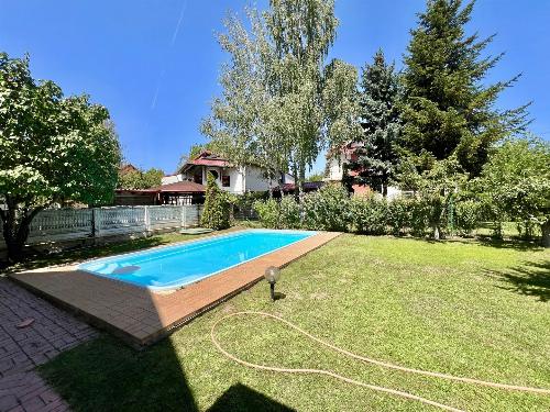 Iancu Nicolae area / Villa with generous garden and pool