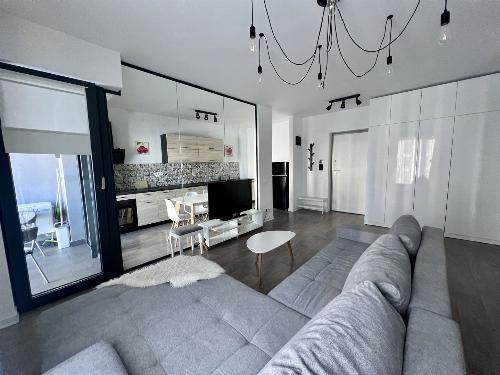 Cloud 9! Double studio, fully furnished and equipped / underground parking