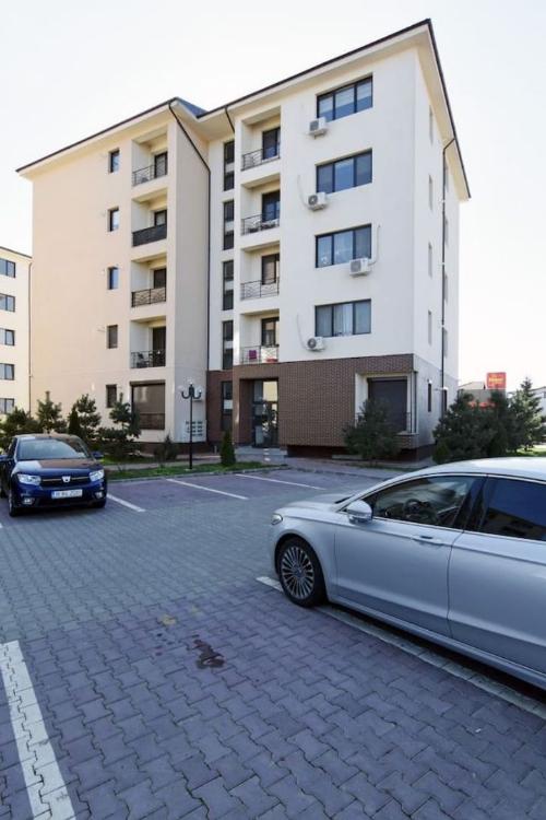 3 rooms Apartment + 2 parkings for rent – Otopeni