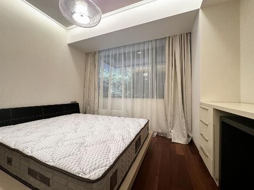 3 Room Apartment | Terrace 80 SQM | Primaverii 12