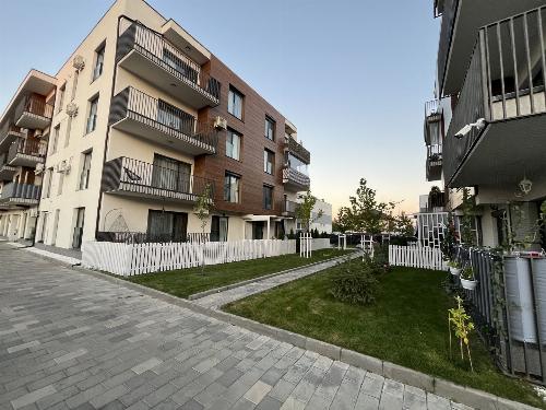 Vanzare Apartament 2 camere + Parcare Tunari