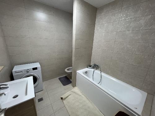 Vanzare Apartament 2 camere + Parcare Tunari