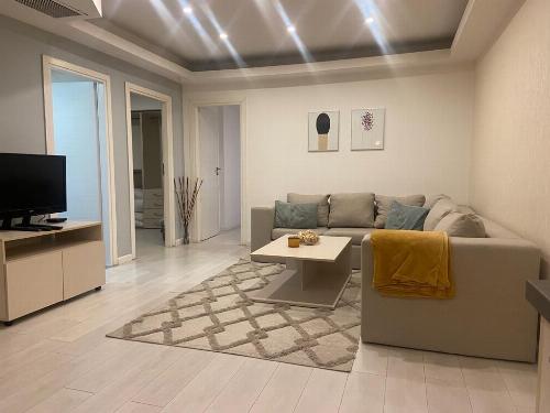 2 Room Apartment + Dressing Room | Terrace 15 SQM | French Quarter