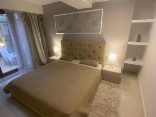 2 Room Apartment + Dressing Room | Terrace 15 SQM | French Quarter