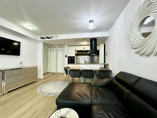 2 Room Apartment | One Herastrau Plaza