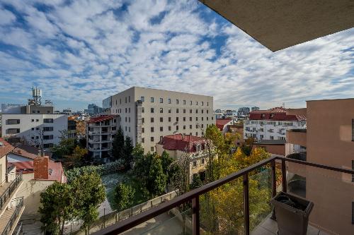 3 Room Apartment | French Quarter 16