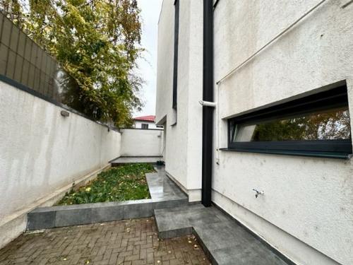 Villa for rent in Mogoșoaia 13