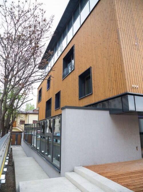 Vanzare birouri Sud - Cladire de birouri individuala,  Alba Iulia - crosspoint-imobiliare.ro