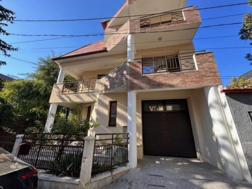 Vanzare case / vile – Crosspoint Imobiliare- 8 Room Villa | Aviatiei - crosspoint-imobiliare.ro