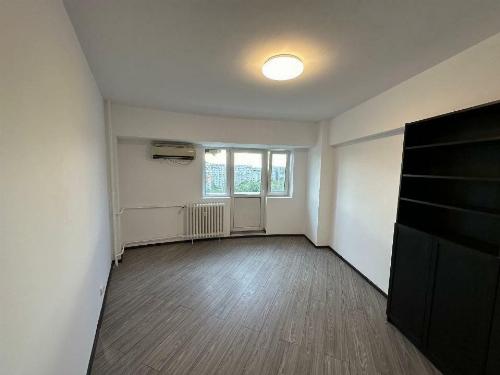 Penthouse 6 camere – Rond Alba Iulia 3