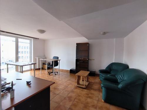 Apartament de vanzare  3 camere decomandat – Piața Romană RISC 1 2