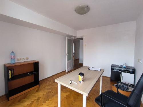 Apartament de vanzare  3 camere decomandat – Piața Romană RISC 1 4