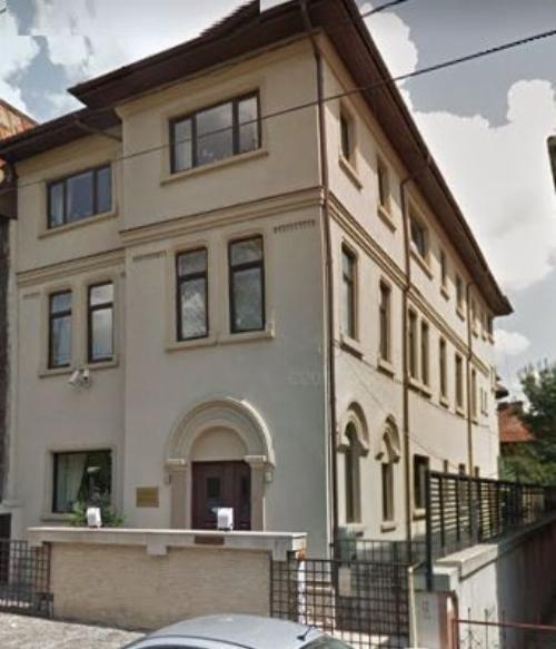 Villa for sale in the heart of Cotroceni / Investment with potential 3
