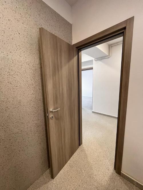 2 room apartment, near Gorjului Metro Commission 0% 8