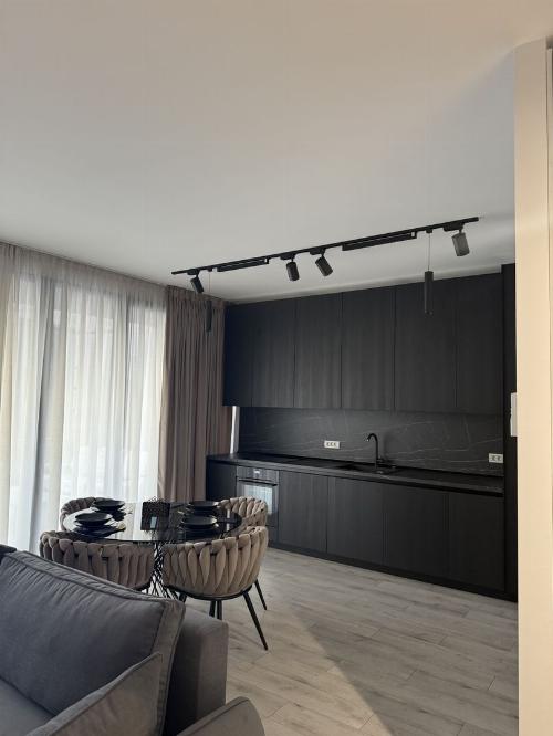 Duplex with generous terrace / 2 parking spaces 4