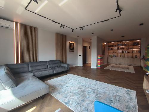 Apartament cu 4 camere în zona Polonă – 151 mp utili, finisaje premium 1