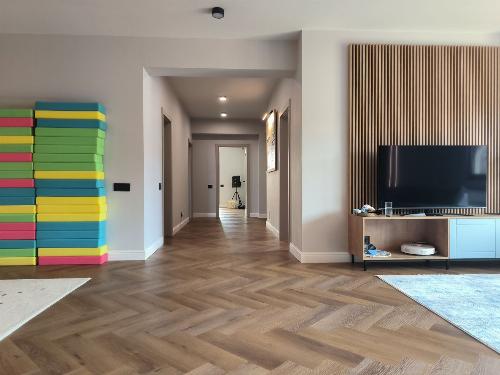 Apartament cu 4 camere în zona Polonă – 151 mp utili, finisaje premium 8