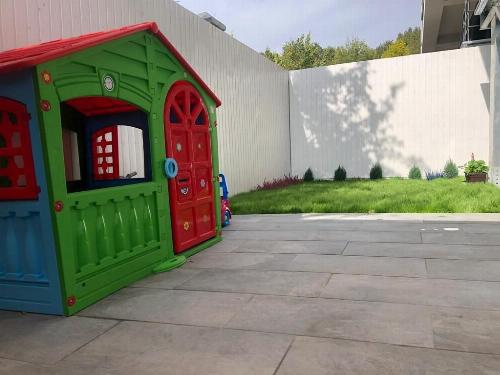 De vânzare – Apartament modern, complet mobilat, în zona Iancu Nicolae 14