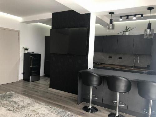 De vânzare – Apartament modern, complet mobilat, în zona Iancu Nicolae 3