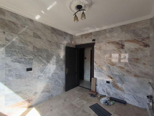 Apartament de vanzare 4 camere Primaverii, cu garaj box si teren 18