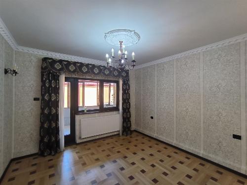 Apartament de vanzare 4 camere Primaverii, cu garaj box si teren 9