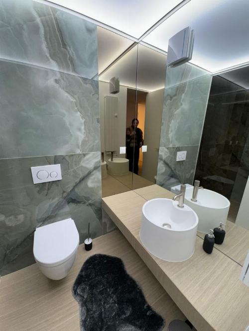 Modern 3-room apartment in Cortina 126 / Underground parking 9