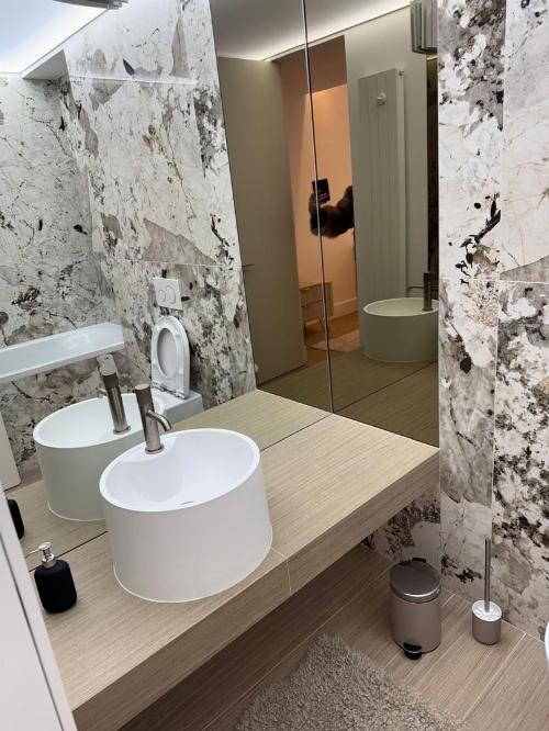 Modern 3-room apartment in Cortina 126 / Underground parking 10