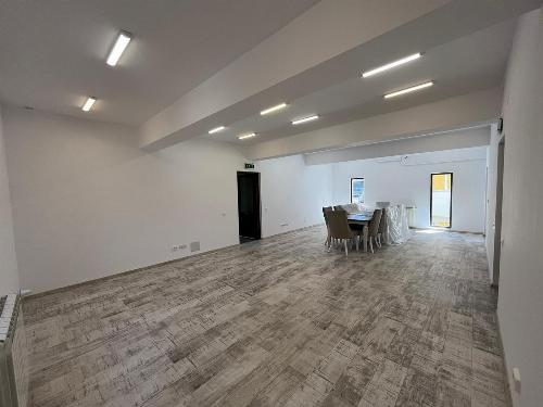 Vila Ideală pentru afacerea ta – birouri, cabinete medicale, afterschool, salon 7