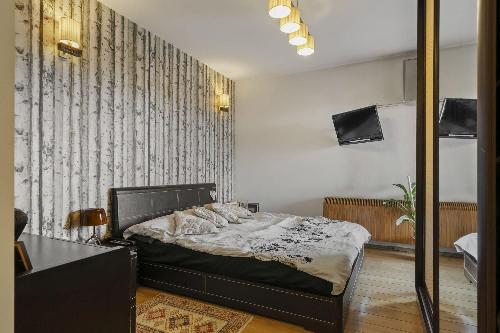 Apartament 4 camere de vanzare- Piata Presei Libere 5