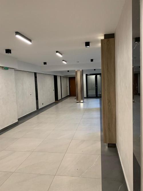 Apartament de vanzare 3 camere terasa+parcare Aurel Vlaicu 2