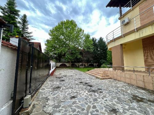 Vila individuală Iancu Nicolae / 2000 mp teren 48