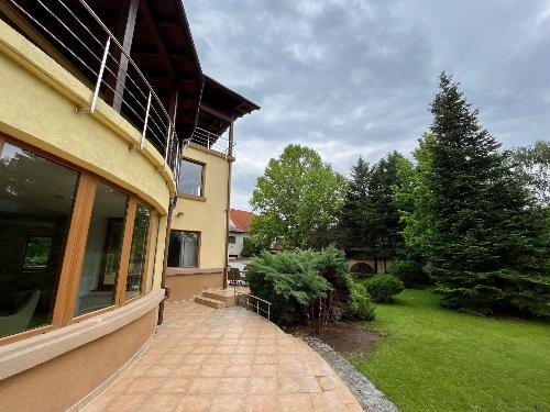 Vila individuală Iancu Nicolae / 2000 mp teren 57